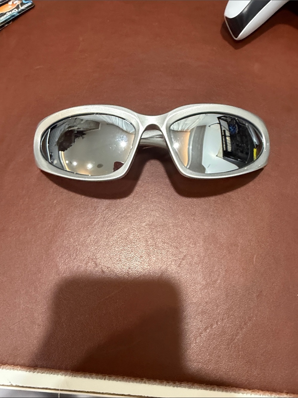 White Women’s Sunglasses with Mirrored Lenses